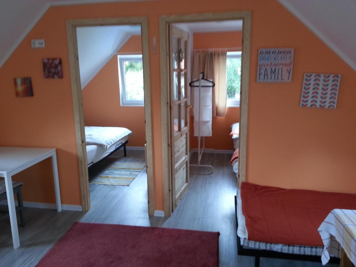 Apartamento Cztery Pory Warmii Pluski Pokoje Do Wynajecia Exterior foto